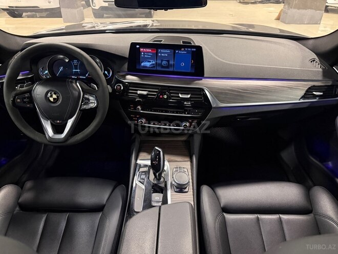 BMW 530-15