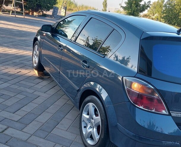 Opel Astra-11