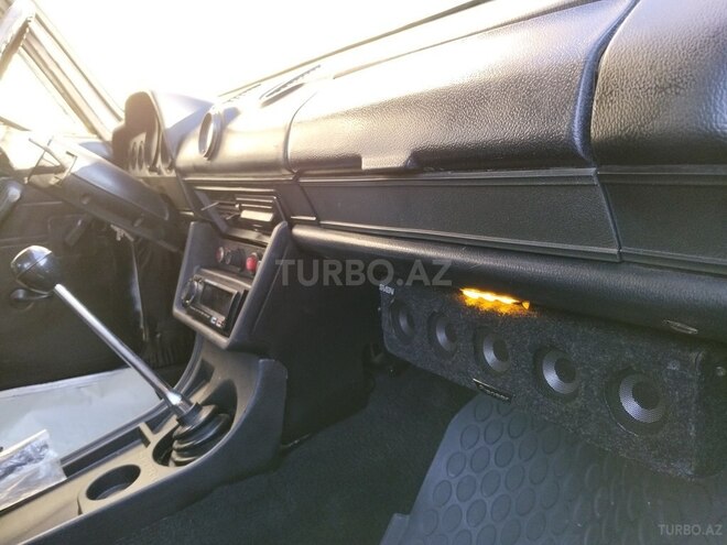 LADA (VAZ) 2106-17