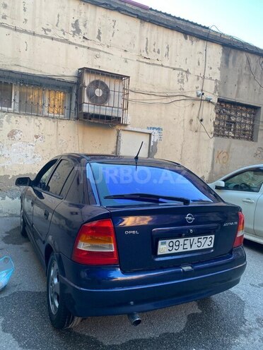 Opel Astra-2