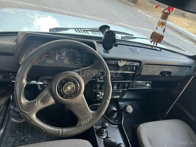 LADA (VAZ) Niva-9