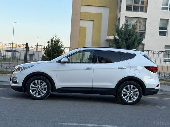 Hyundai Santa Fe-10