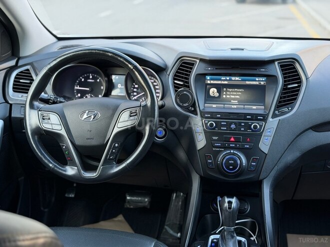 Hyundai Santa Fe-12