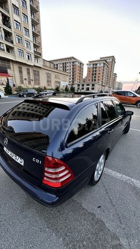 Mercedes C 220-12