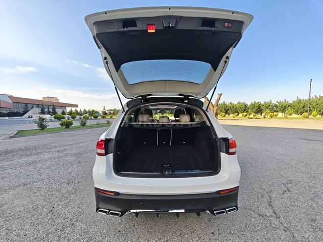 Mercedes GLC 300-14