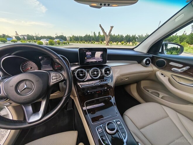 Mercedes GLC 300-18