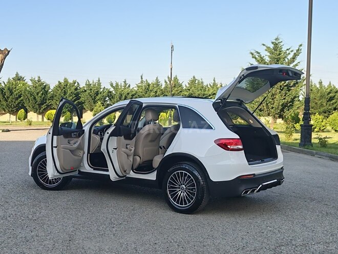 Mercedes GLC 300-17
