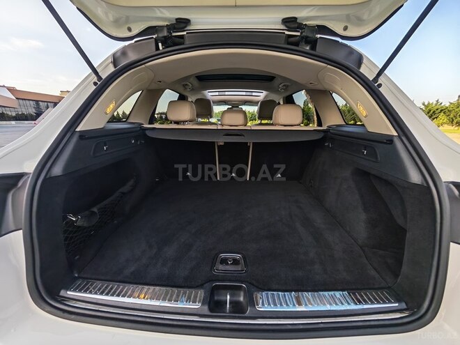 Mercedes GLC 300-21