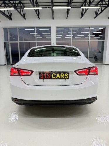 Chevrolet Malibu-6