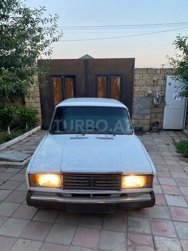 LADA (VAZ) 2107-1