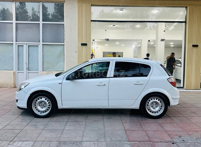 Opel Astra-7