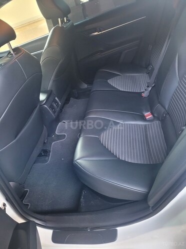 Toyota Camry-6