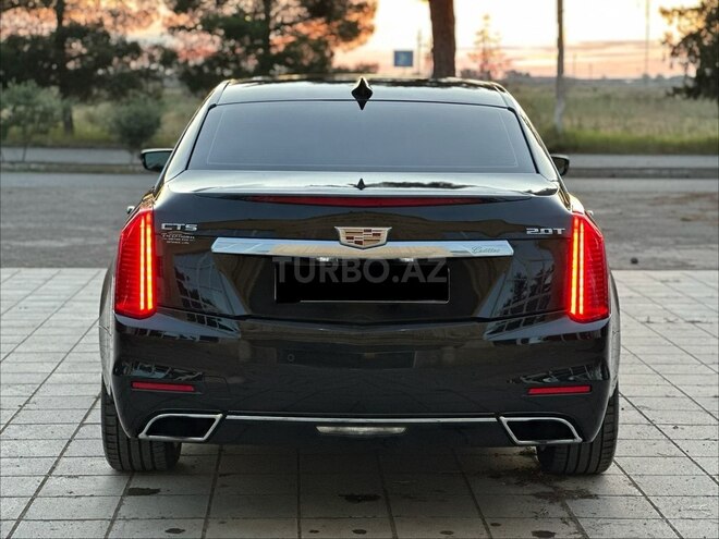Cadillac CTS-9