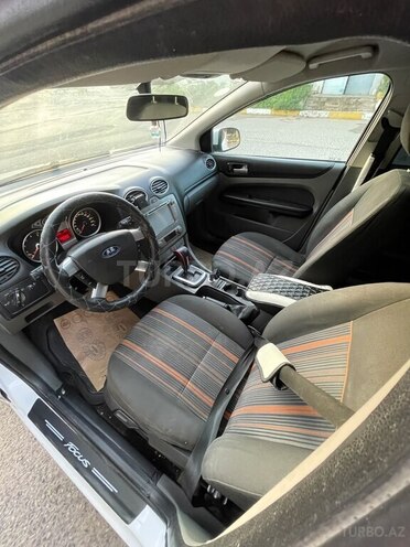 Ford Focus-3