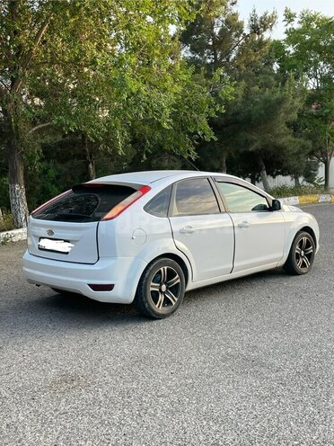 Ford Focus-9