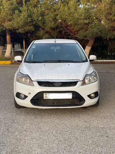 Ford Focus-13