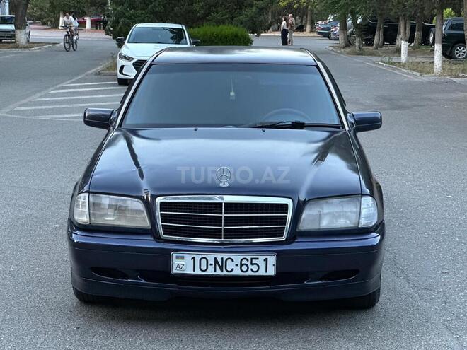 Mercedes C 250-1