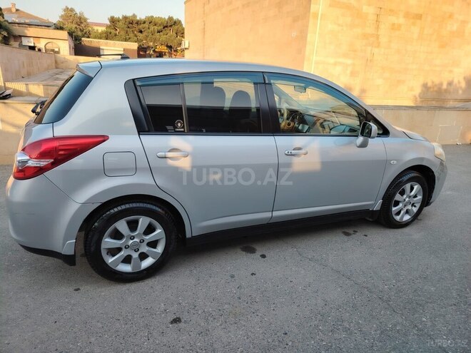 Nissan Tiida-3