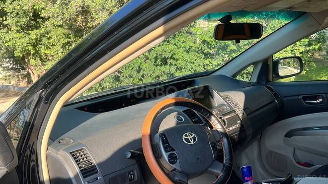 Toyota Prius-6