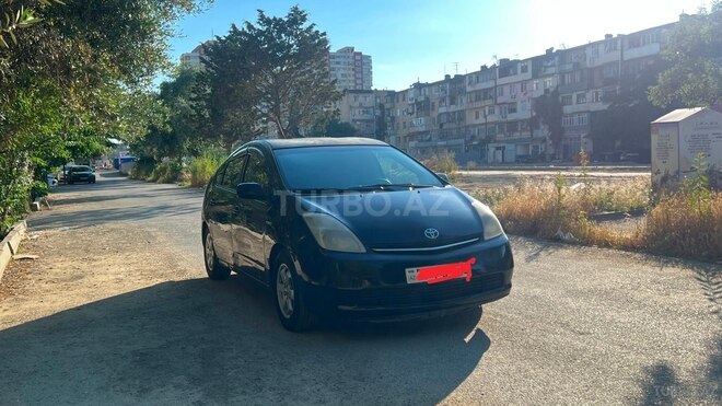 Toyota Prius-1