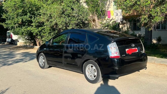 Toyota Prius-2