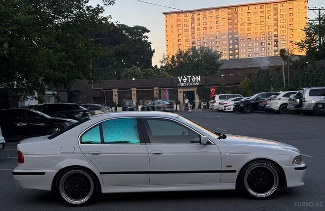 BMW 525-10