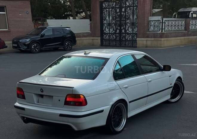 BMW 525-8