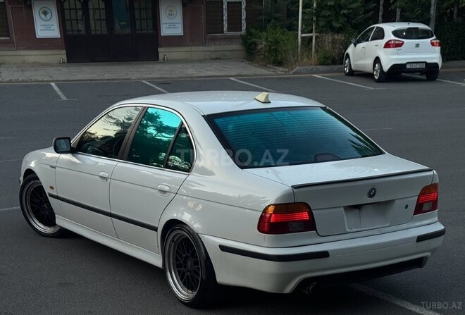BMW 525-9