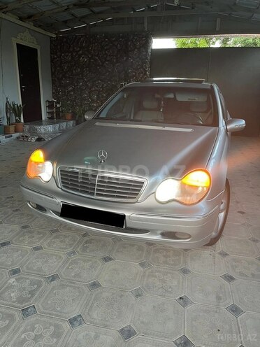 Mercedes C 240-1