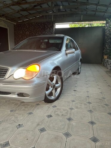 Mercedes C 240-3