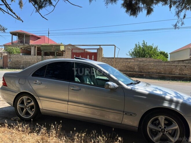 Mercedes C 240-6