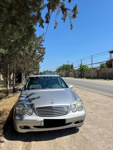 Mercedes C 240-11