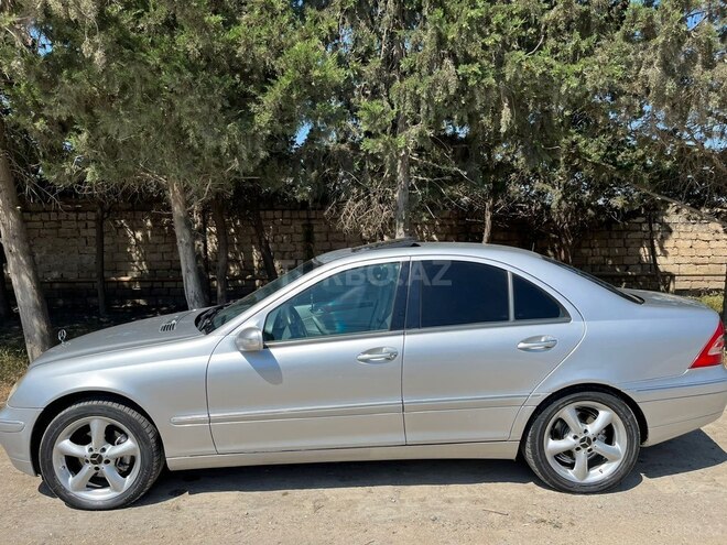 Mercedes C 240-10