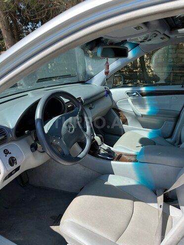 Mercedes C 240-19