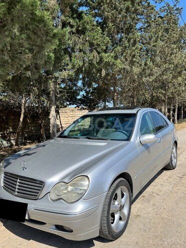 Mercedes C 240-13