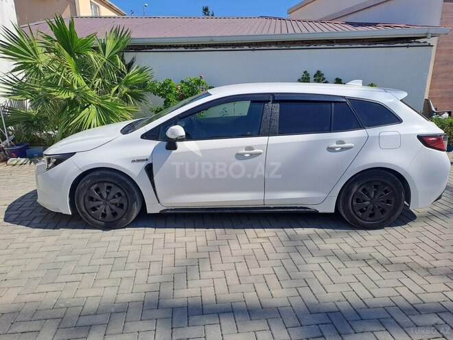 Toyota Corolla Fielder-5