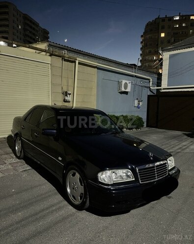 Mercedes C 220-1