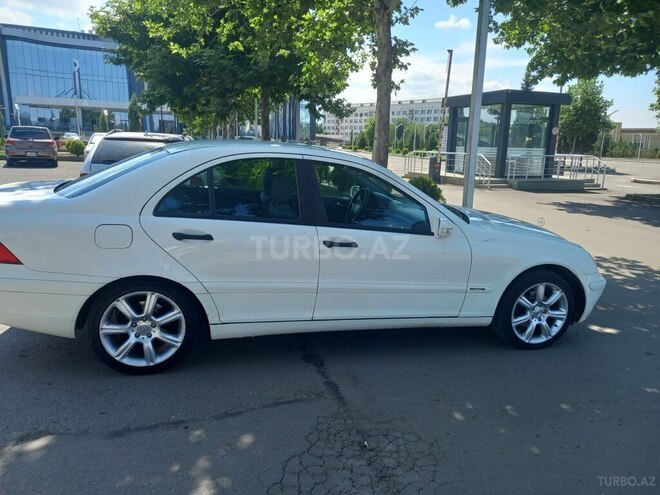 Mercedes C 200-4