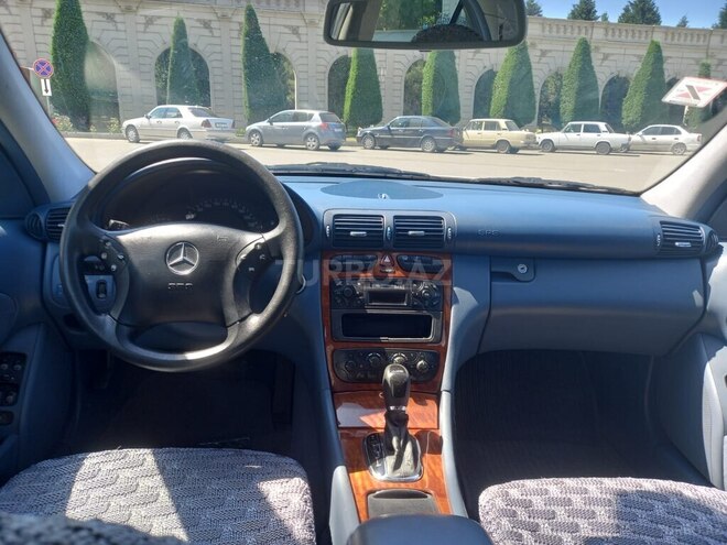 Mercedes C 200-10