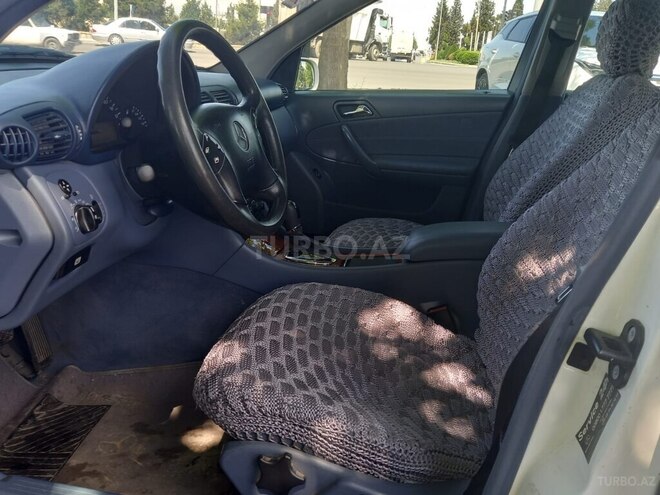 Mercedes C 200-13