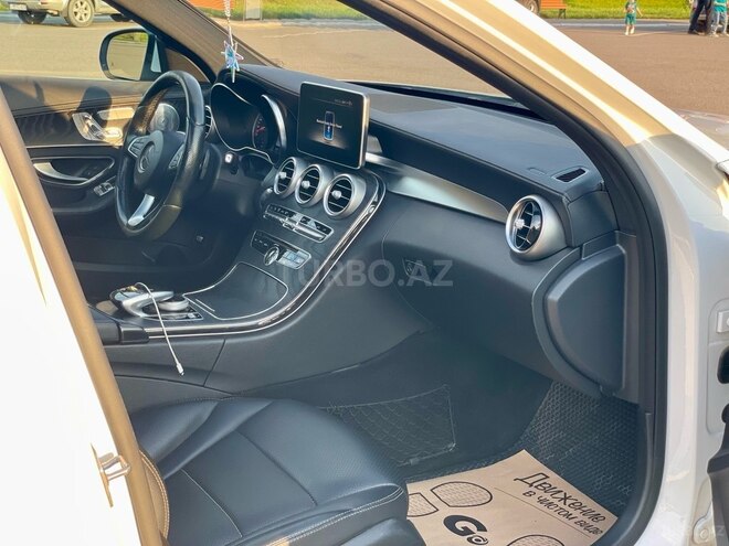 Mercedes C 300-11
