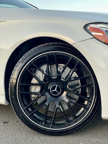 Mercedes C 300-19