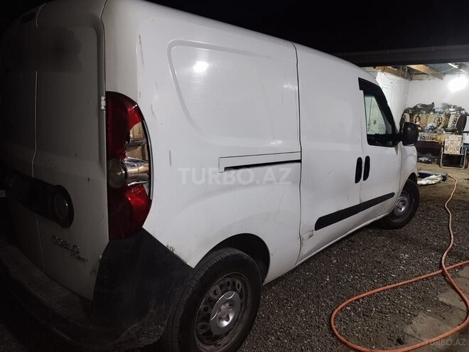 Fiat Doblo-4