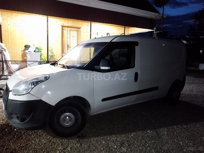 Fiat Doblo-2