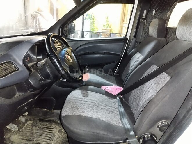 Fiat Doblo-13