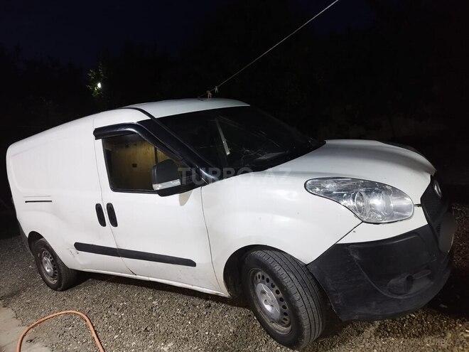Fiat Doblo-10