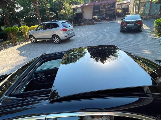 Mercedes E 300-5