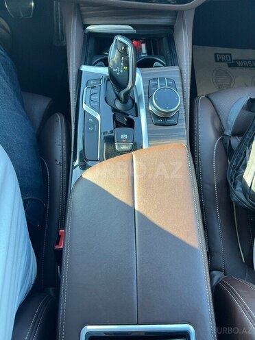 BMW 520d-10