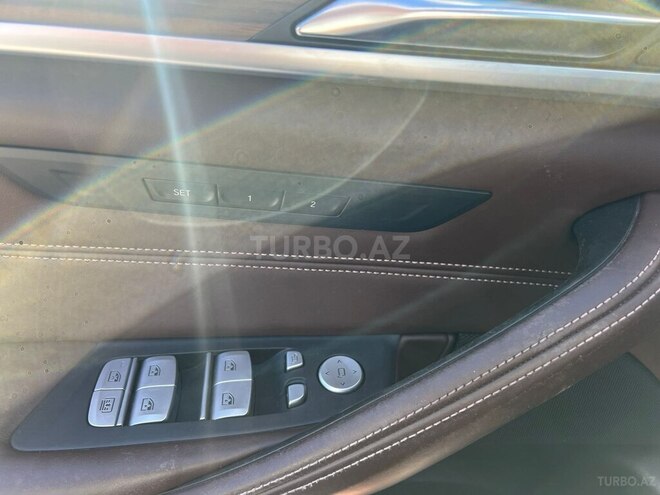 BMW 520d-12