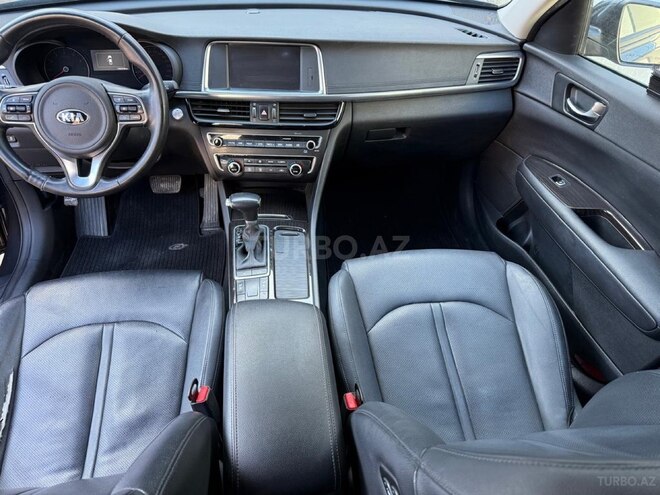 Kia K5-6